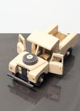 Машинка з дерева / land rover (пікап)5 фото