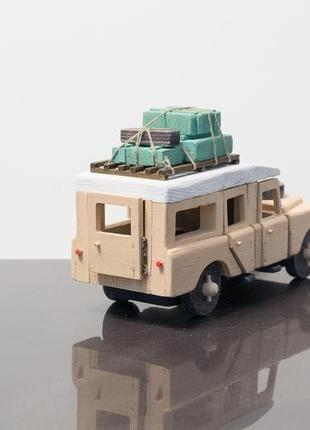 Машинка из дерева / land rover3 фото