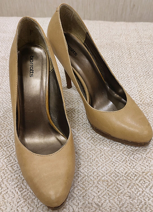Неймовірно гарні туфлі жіночі, шкіряні