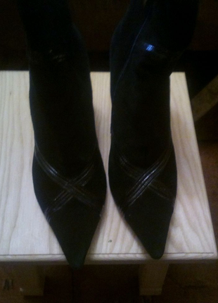 Жіночі чорні черевички під замш1 фото