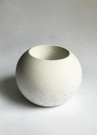 Бетонний горщик у формі кулі. кашпо з бетону2 фото