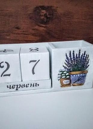 Вечный календарь с лавандой в технике декупаж.3 фото