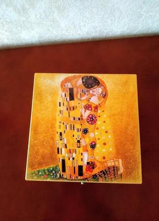 Шкатулка для украшений, техника декупаж.