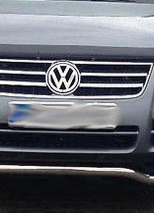 Volkswagen touareg 2007-2010 накладки на решітку радіатора 4шт