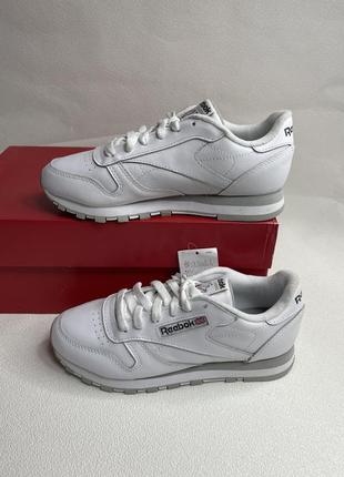 Кроссовки кожаные фирменные reebok1 фото