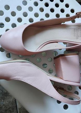 Пудровые розовые туфли босоножки 36 р на узкую стопу из натуральной кожи4 фото