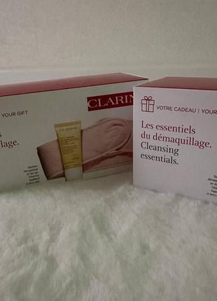 Умивалка і повʼязка clarins