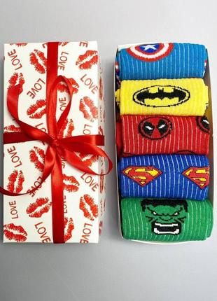 Набір жіночих шкарпеток 36-41 5 пар з мультяшним малюнком у подарунковій коробці3 фото