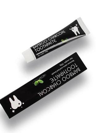 Відбілювальна зубна паста bamboo charcoal toothpaste, що відбілює4 фото