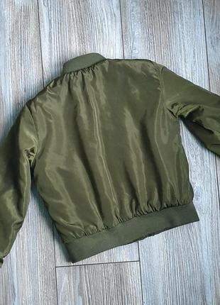 Подростковая   демисезонная куртка-бомбер  на 12-13 лет2 фото