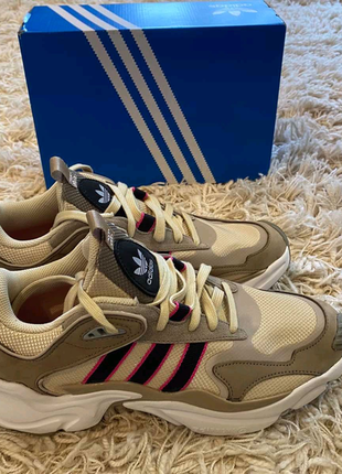 Кросівки adidas magmur runner w2 фото