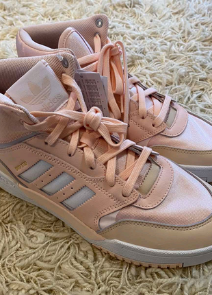 Кеди adidas