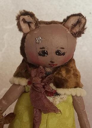 Маленька текстильна лялечка в стилі примітив9 фото