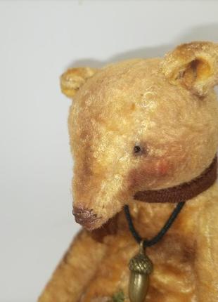Ведмедик у стилі тедді з рум'яними щічками та вишивкою на пузці3 фото