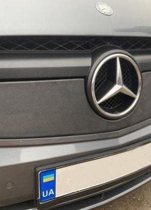 Зимова накладка (глянцева) mercedes vito 2010-2015 (верх)