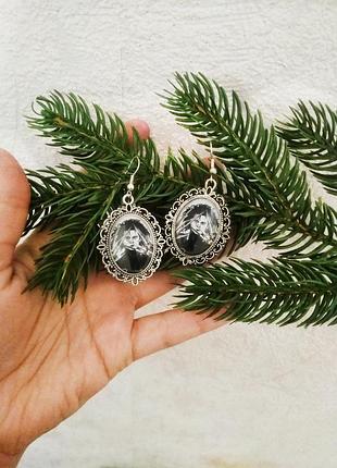 Сережки едвард руки-ножиці. джонні деп. тихм бертон. подарунок на новий рік і Різдво