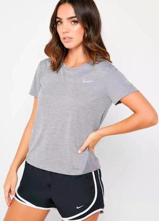 Спортивна футболка  nike w nk miler top