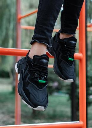 Женские кроссовки adidas ozweego black white