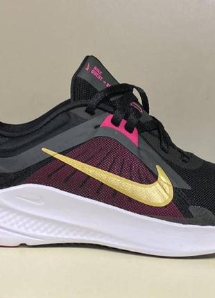 Жіночі кросівки nike quest 5