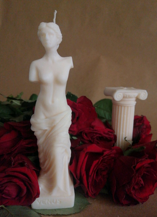 Свічки з золотою поталью формові соєві свечи тіла торс с декором