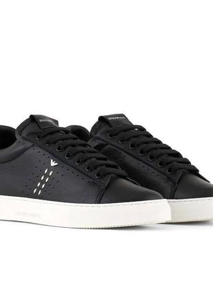 Кроссовки emporio gravierter armani. оригинал. размер 41.