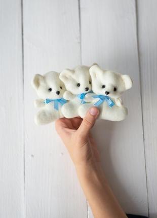 Декоративний ведмедик міні з фетру в молочному кольорі1 фото