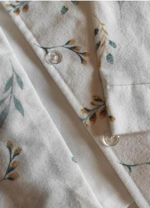 Жіночна фланелева піжама з сорочкою і штанами з рослинним принтом на подарунок2 фото