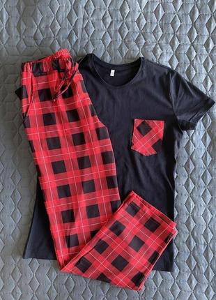 Піжама-трійка: футболка, шорти, штани у клітинку з трикотажу2 фото