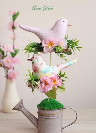 Весняна ( великоднева) композиція 2 пташки на жердині і лійка