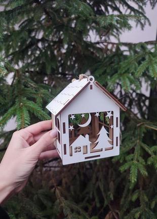 Новорічна іграшка на ялинку хатинка з led свічкою