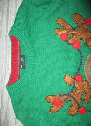 Гарний зелений светр із оленям фірми некст на 4-5 років2 фото
