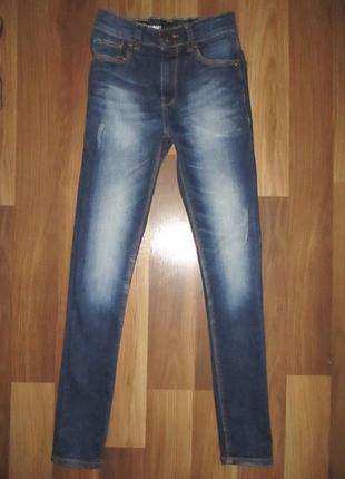 Гарненькі вузькі джинси фірми некст на 11 років