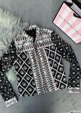 Атласный пиджак