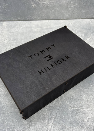 Подарунковий набір tommy hilfiger (ремінь + гаманець)5 фото