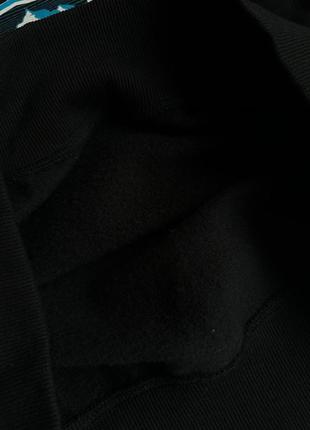Свитшот новый черный цвет с принтом.8 фото