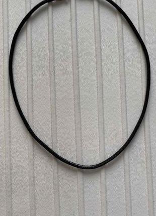 Шнурок вощений  з срібним позолоченим замком