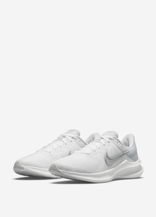 Nike downshifter 11 white metallic silver