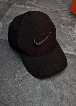 Кепка nike чёрного цвета кепка унисекс найк универсальная бейсболка в чёрном цвете 3d вышивка логотипа чорная