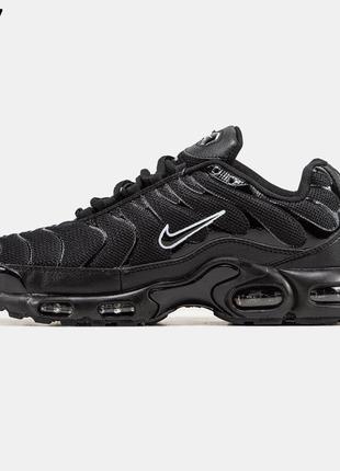 Чоловічі кросівки air max plus triple black