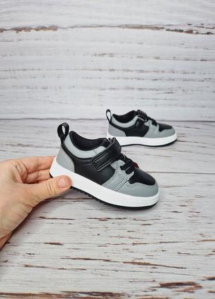 Р.20, 22  кроссовки унисекс apawwa tc820 black-grey