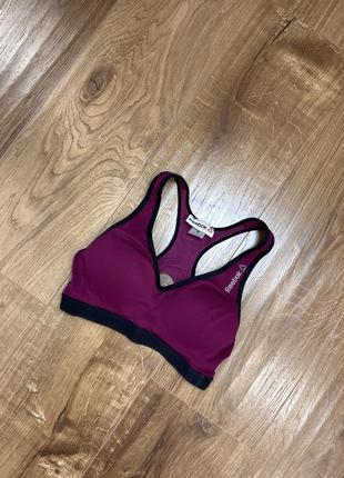 Спортивный топ с чашками reebok