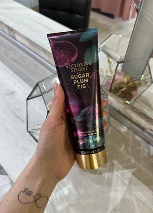 Лосьйон для тіла victoria`s secret sugar plum fig