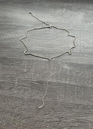 Подвеска на шею со стразами