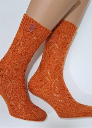 Женские вязаные носки из специальной носочной пряжи1 фото
