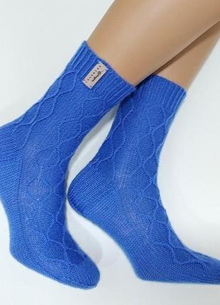 В'язані жіночі шкарпетки з спеціальної шкарпеткової пряжі