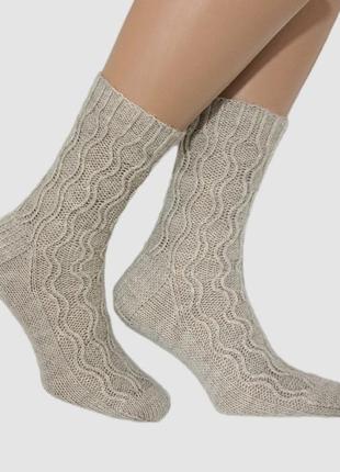 В'язані жіночі шкарпетки з спеціальної шкарпеткової пряжі1 фото