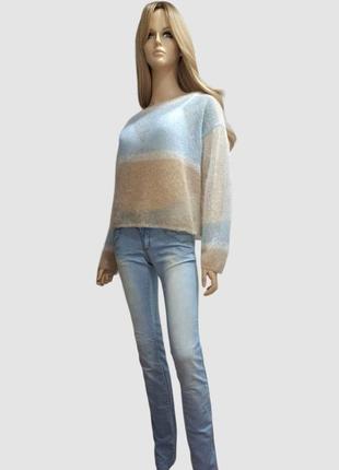 Вязаный женский свитер из мохера4 фото