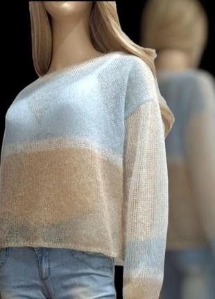 Вязаный женский свитер из мохера8 фото
