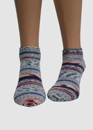 Вязаные женские носки из специальной носочной пряжи