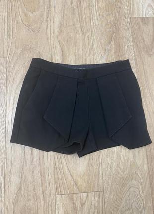 Шорти